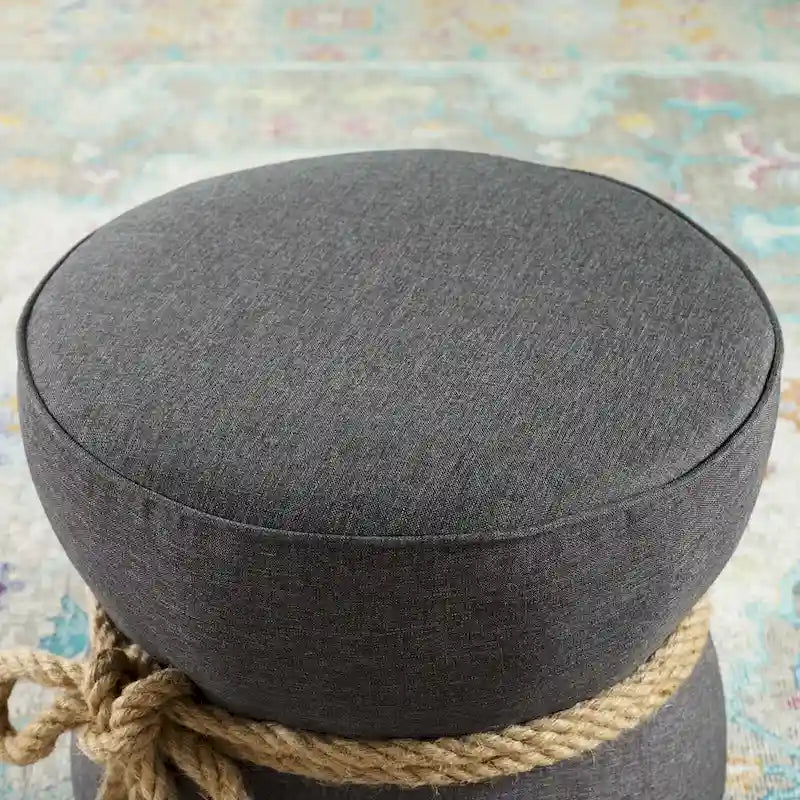 Pouffe en tissu capitonné avec cordage marin