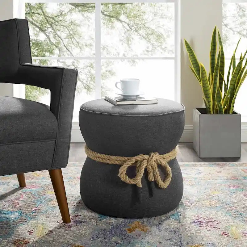 Pouffe en tissu capitonné avec cordage marin