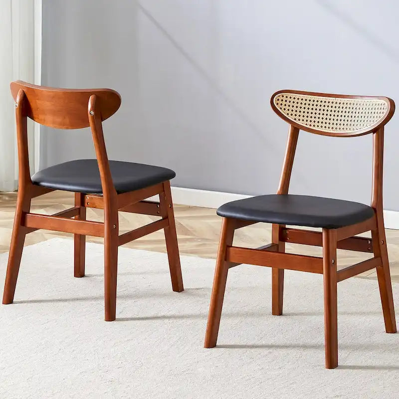 Chaise de salle à manger en bois massif avec dossier incurvé et coussin en PU.