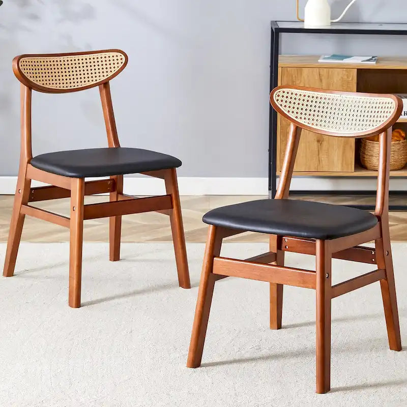 Chaise de salle à manger en bois massif avec dossier incurvé et coussin en PU.